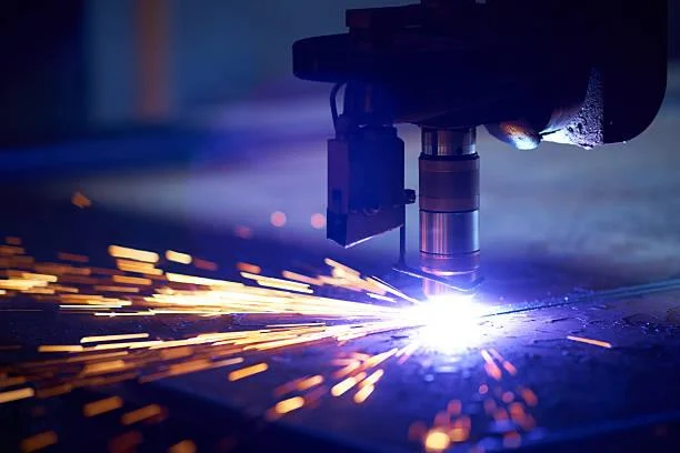 Corte a laser de chapas metálicas